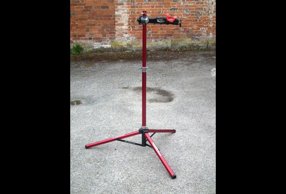 Ultimate support deals bike stand